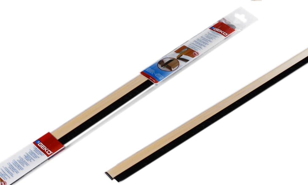 Уплътнител под врата Geko PVC 1м бор