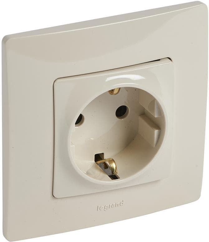 Единичен контакт Legrand Niloe крем