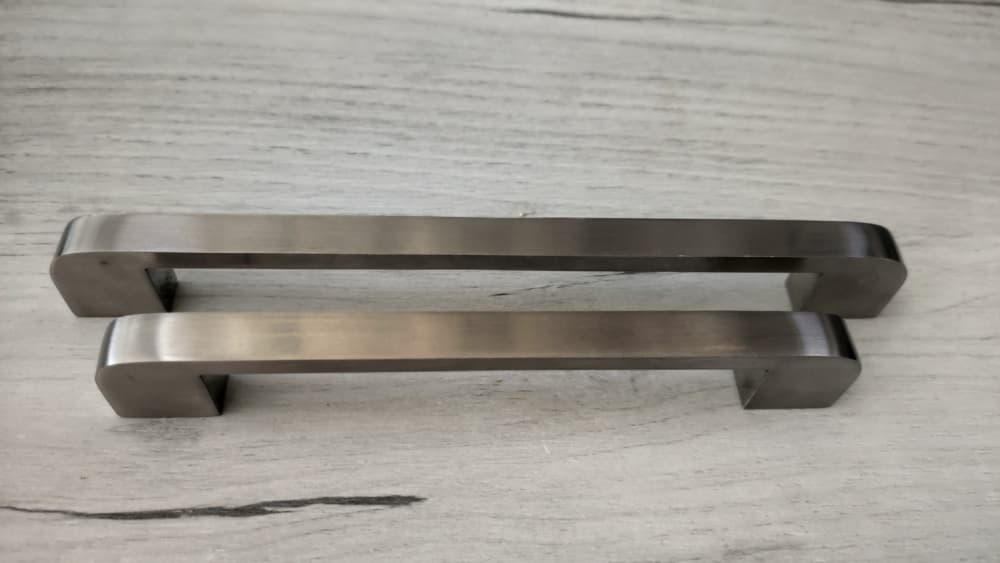 Метална дръжка 806 / 128мм инокс