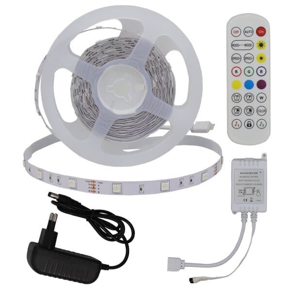 Комплект LED 30 RGB лента Optonica с адаптер, IR контролер и дистанционно 