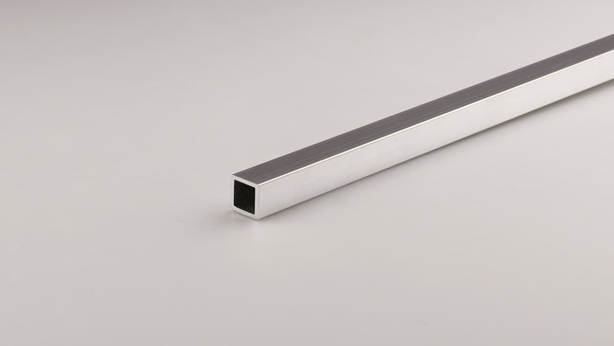 Иноксов квадратен кух профил 100x2x2 см