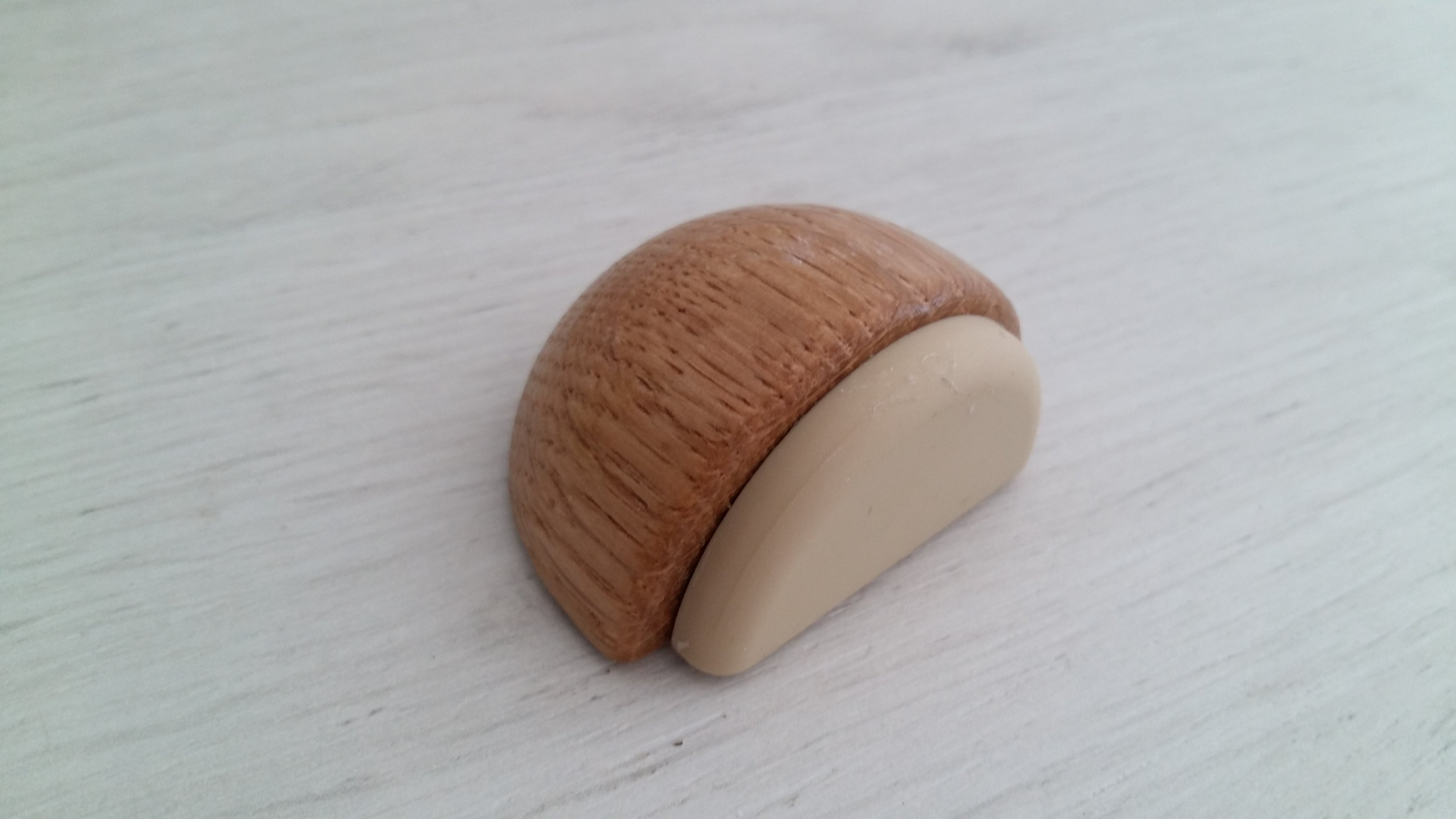 Самозалепващ стопер за врата дъб + бежова гума